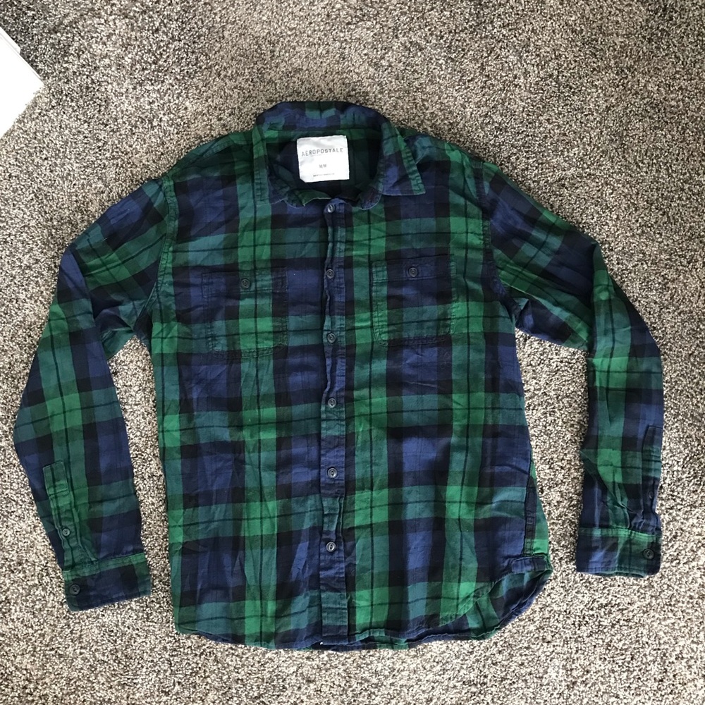 Aeropostale Plaid Green Navy Button down shirt